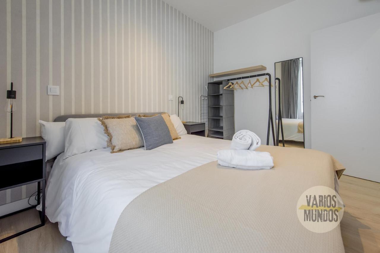 Spacious New Apartment Para 7 En La Plaza De Tirso De Molina Madrid Esterno foto