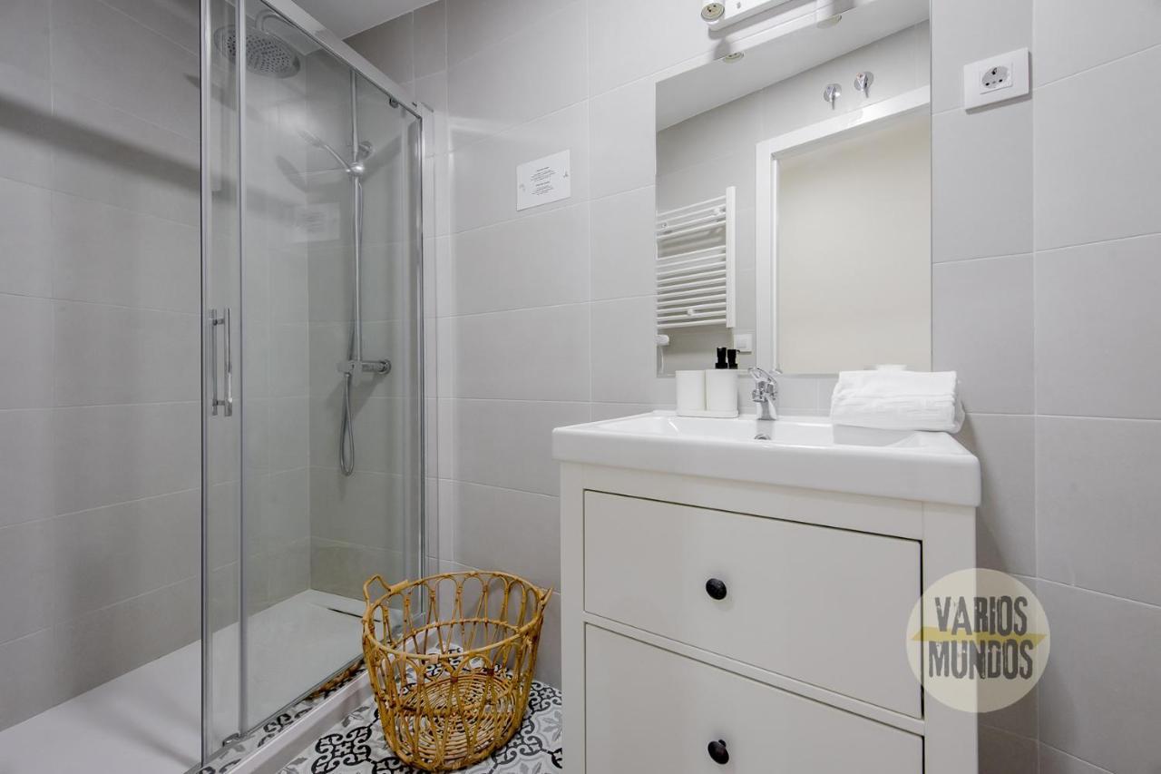 Spacious New Apartment Para 7 En La Plaza De Tirso De Molina Madrid Esterno foto