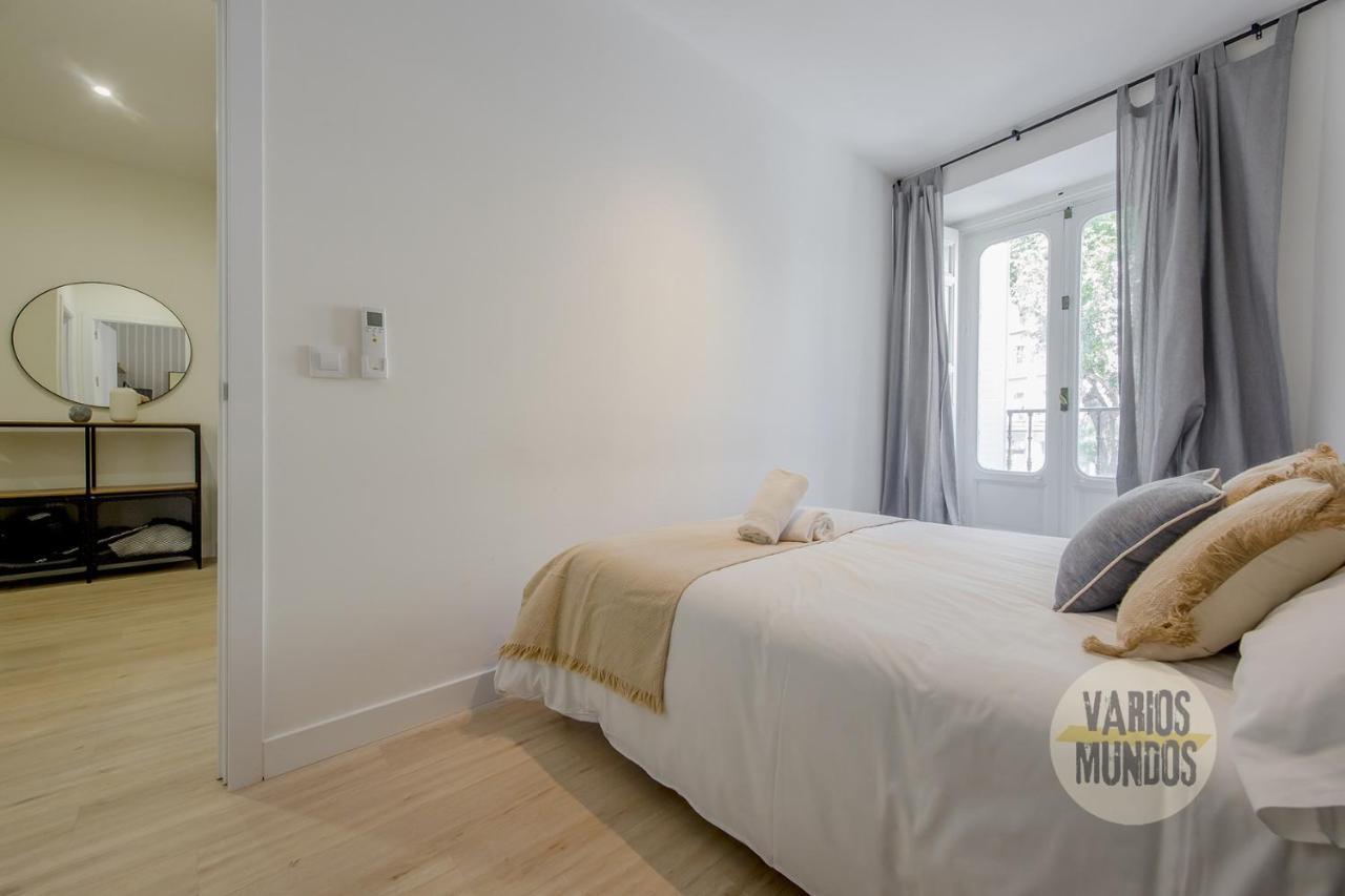 Spacious New Apartment Para 7 En La Plaza De Tirso De Molina Madrid Esterno foto
