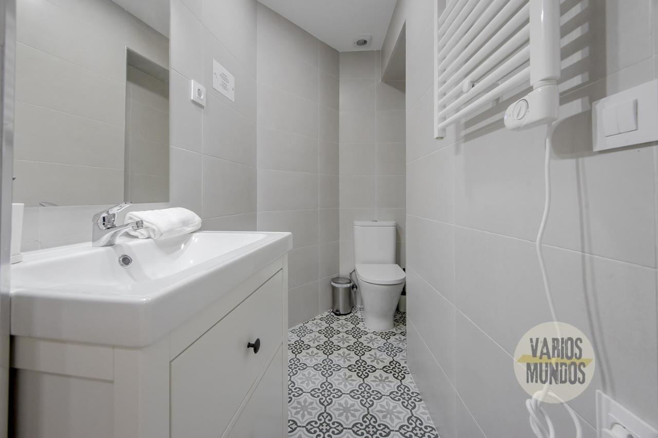 Spacious New Apartment Para 7 En La Plaza De Tirso De Molina Madrid Esterno foto